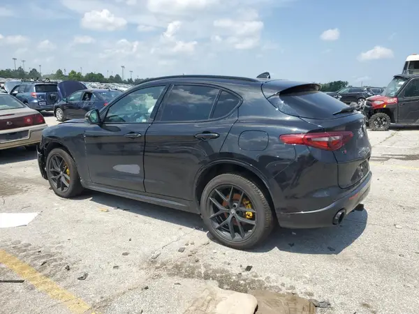 ZASPAKBN6L7C96581 2020 ALFA ROMEO STELVIO - Image 2