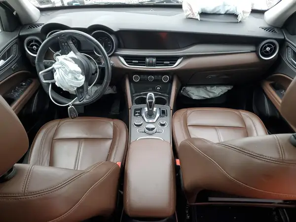 ZASPAKBN6M7D00498 2021 ALFA ROMEO STELVIO - Image 8