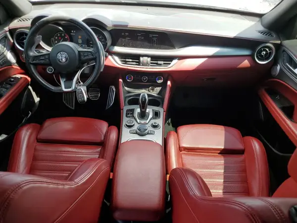ZASPAKBN6M7D02820 2021 ALFA ROMEO STELVIO - Image 8