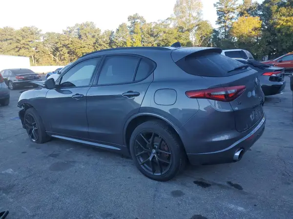 ZASPAKBN6M7D05118 2021 ALFA ROMEO STELVIO - Image 2