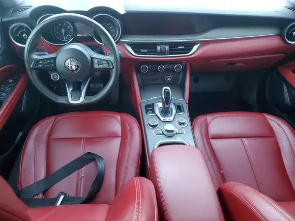 ZASPAKBN6M7D05118 2021 ALFA ROMEO STELVIO - Image 8