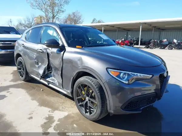 ZASPAKBN6M7D11100 2021 ALFA ROMEO STELVIO - Image 1