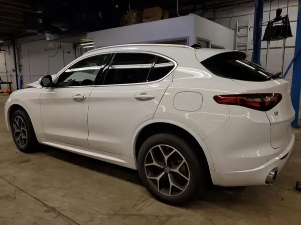 ZASPAKBN6M7D14076 2021 ALFA ROMEO STELVIO - Image 2