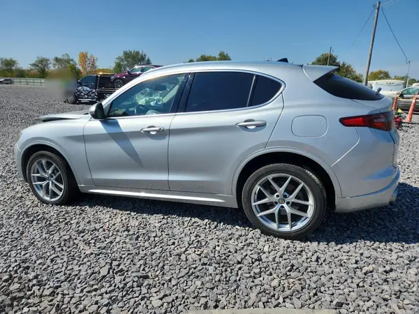 ZASPAKBN6M7D16023 2021 ALFA ROMEO STELVIO - Image 2