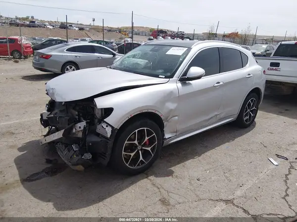 ZASPAKBN6M7D18192 2021 ALFA ROMEO STELVIO - Image 2