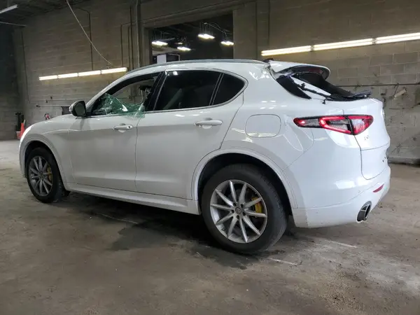 ZASPAKBN6M7D20721 2021 ALFA ROMEO STELVIO - Image 2
