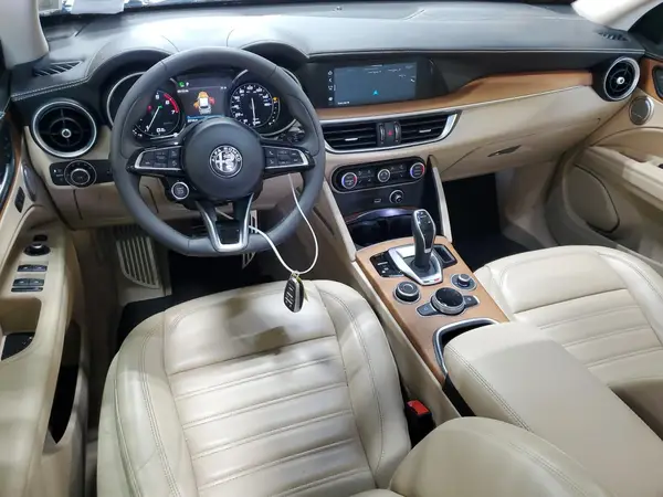 ZASPAKBN6M7D20721 2021 ALFA ROMEO STELVIO - Image 8