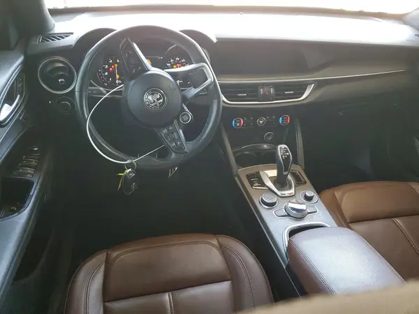 ZASPAKBN6N7D25578 2022 ALFA ROMEO STELVIO - Image 8
