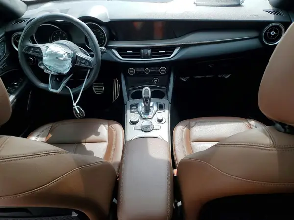 ZASPAKBN6N7D33812 2022 ALFA ROMEO STELVIO - Image 8