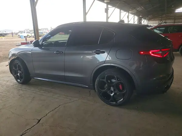 ZASPAKBN6N7D39397 2022 ALFA ROMEO STELVIO - Image 2