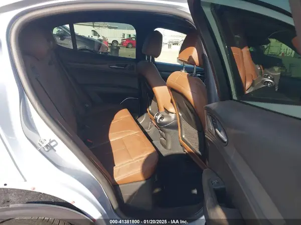 ZASPAKBN6N7D45135 2022 ALFA ROMEO STELVIO - Image 8