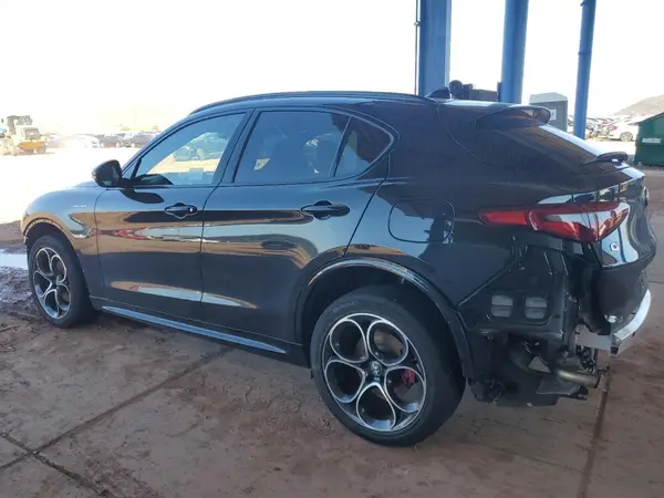 ZASPAKBN6N7D47743 2022 ALFA ROMEO STELVIO - Image 2