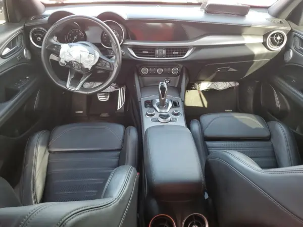ZASPAKBN6N7D49363 2022 ALFA ROMEO STELVIO - Image 8