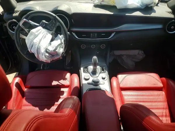 ZASPAKBN6R7D70252 2024 ALFA ROMEO STELVIO - Image 8