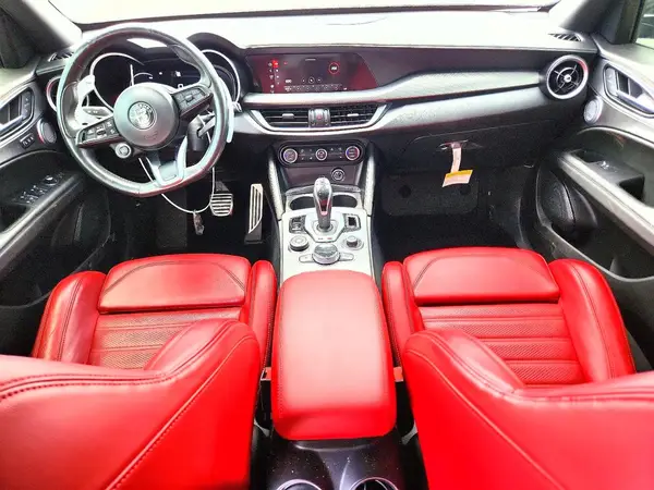ZASPAKBN6R7D70428 2024 ALFA ROMEO STELVIO - Image 8