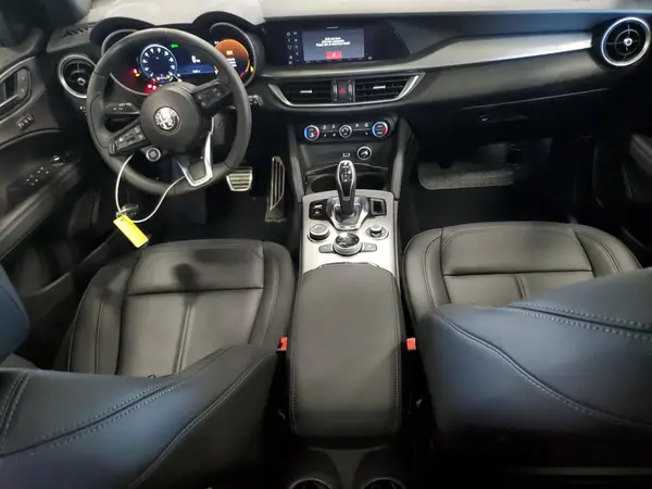 ZASPAKBN6R7D77136 2024 ALFA ROMEO STELVIO - Image 8