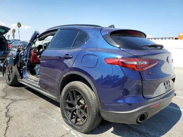 ZASPAKBN7K7C29518 2019 ALFA ROMEO STELVIO - Image 2