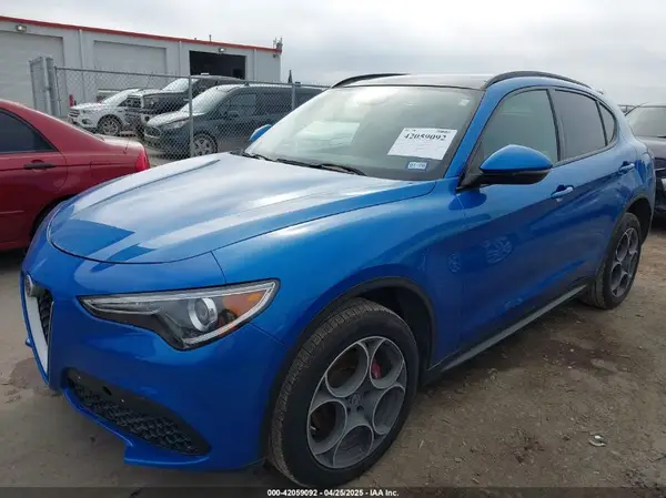 ZASPAKBN7K7C39787 2019 ALFA ROMEO STELVIO - Image 2