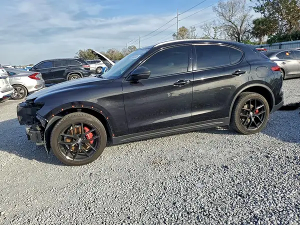 ZASPAKBN7K7C41099 2019 ALFA ROMEO STELVIO