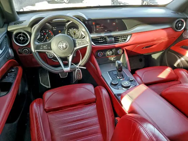 ZASPAKBN7K7C41099 2019 ALFA ROMEO STELVIO - Image 8
