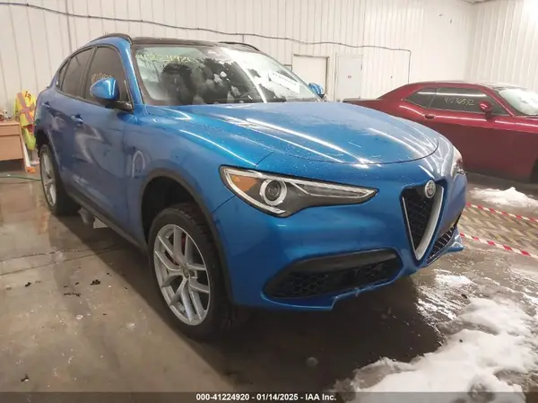 ZASPAKBN7K7C42785 2019 ALFA ROMEO STELVIO - Image 1
