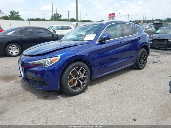 ZASPAKBN7L7C91812 2020 ALFA ROMEO STELVIO - Image 2