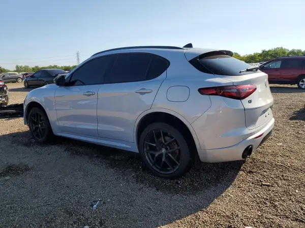 ZASPAKBN7L7C98582 2020 ALFA ROMEO STELVIO - Image 2