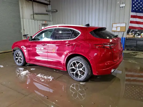 ZASPAKBN7M7D01191 2021 ALFA ROMEO STELVIO - Image 2