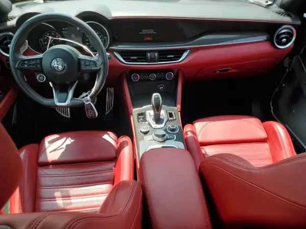 ZASPAKBN7M7D04818 2021 ALFA ROMEO STELVIO - Image 8