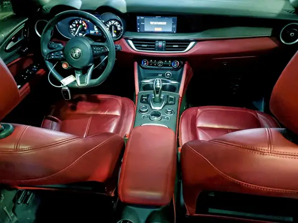ZASPAKBN7M7D11333 2021 ALFA ROMEO STELVIO - Image 8