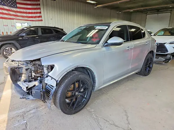 ZASPAKBN7M7D13387 2021 ALFA ROMEO STELVIO - Image 1