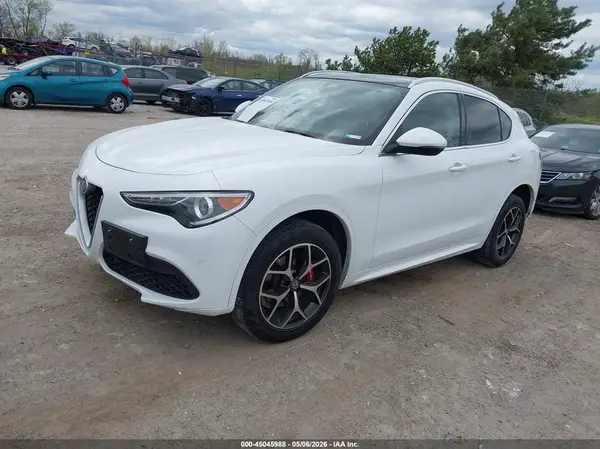 ZASPAKBN7M7D15320 2021 ALFA ROMEO STELVIO - Image 2