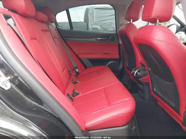 ZASPAKBN7M7D17777 2021 ALFA ROMEO STELVIO - Image 8