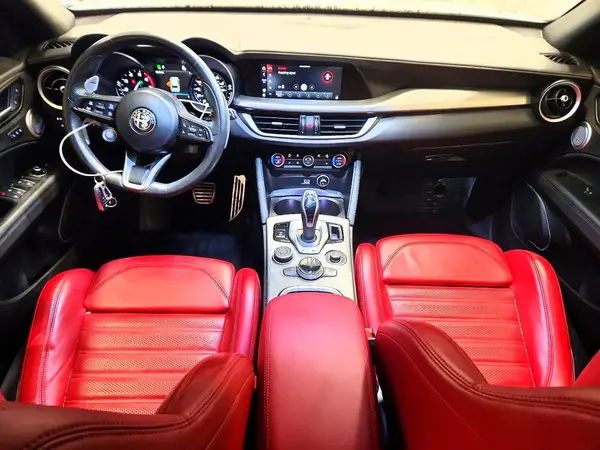 ZASPAKBN7N7D26271 2022 ALFA ROMEO STELVIO - Image 8