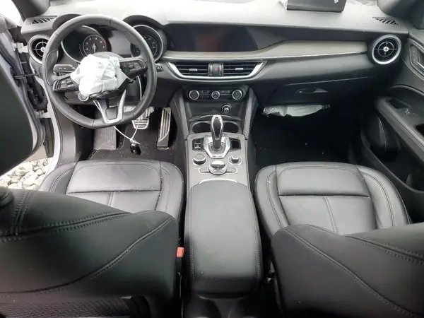 ZASPAKBN7N7D26321 2022 ALFA ROMEO STELVIO - Image 8