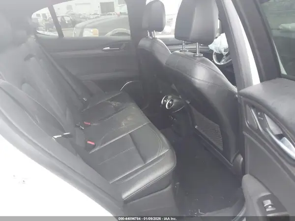 ZASPAKBN7N7D33933 2022 ALFA ROMEO STELVIO - Image 8