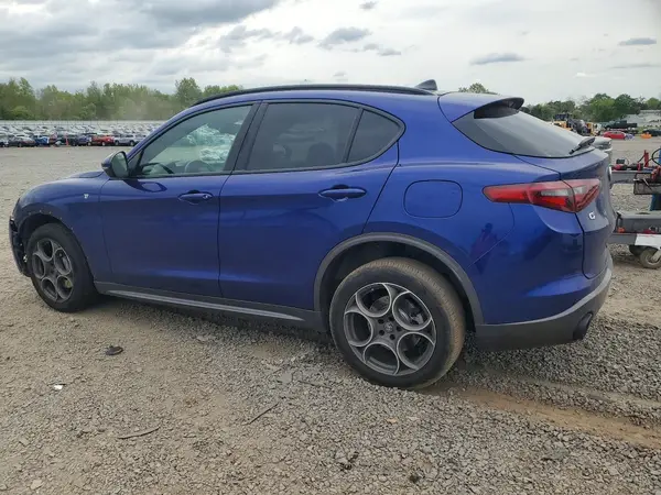 ZASPAKBN7N7D38341 2022 ALFA ROMEO STELVIO - Image 2