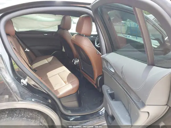 ZASPAKBN7N7D38775 2022 ALFA ROMEO STELVIO - Image 8