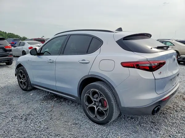 ZASPAKBN7N7D43538 2022 ALFA ROMEO STELVIO - Image 2