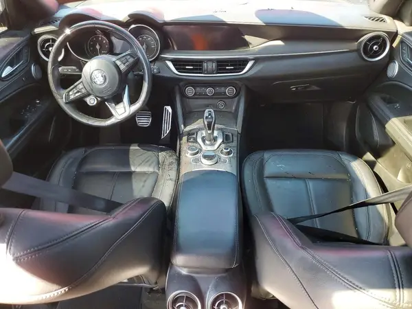 ZASPAKBN7N7D47332 2022 ALFA ROMEO STELVIO - Image 8
