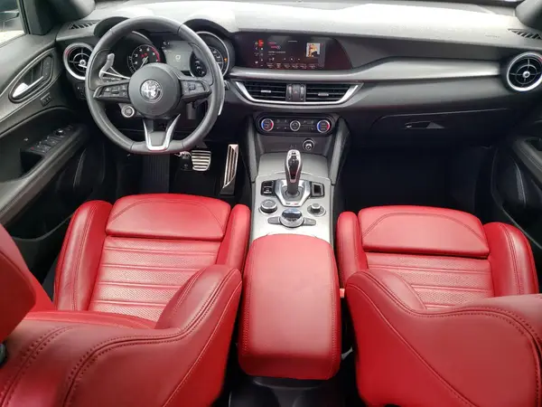 ZASPAKBN7P7D65767 2023 ALFA ROMEO STELVIO - Image 8