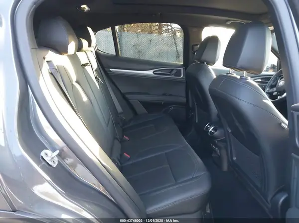 ZASPAKBN7R7D70406 2024 ALFA ROMEO STELVIO - Image 8