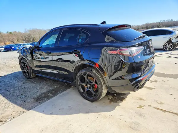 ZASPAKBN7R7D77713 2024 ALFA ROMEO STELVIO - Image 2