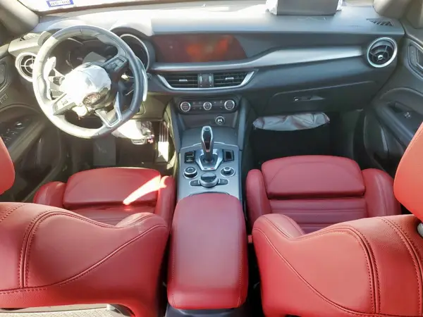 ZASPAKBN7R7D78439 2024 ALFA ROMEO STELVIO - Image 8