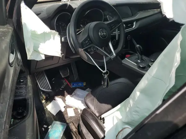 ZASPAKBN8K7C43413 2019 ALFA ROMEO STELVIO - Image 8