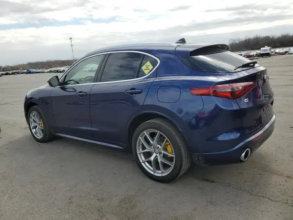 ZASPAKBN8L7C76865 2020 ALFA ROMEO STELVIO - Image 2
