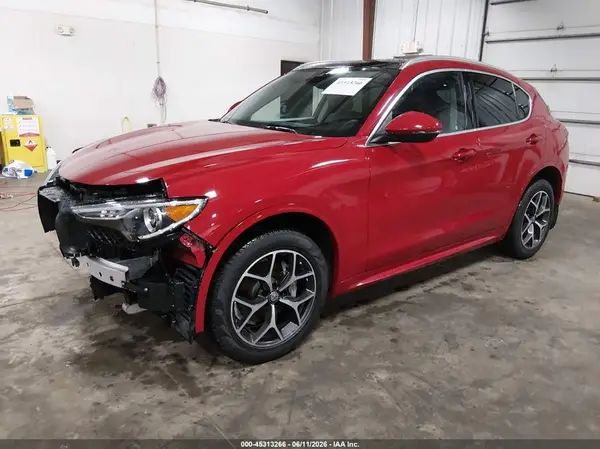 ZASPAKBN8M7C99533 2021 ALFA ROMEO STELVIO - Image 2