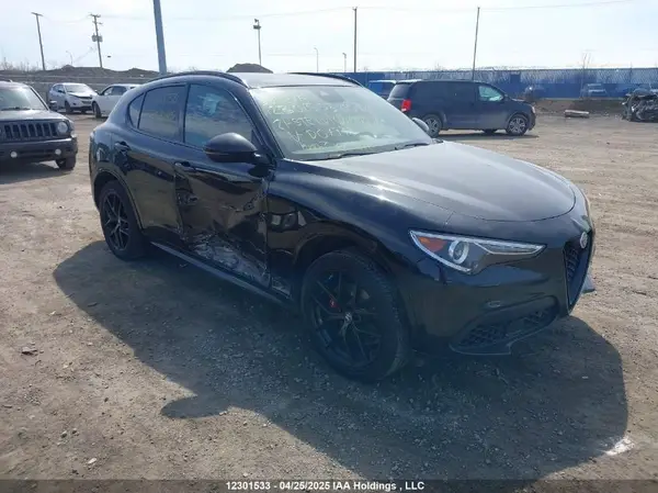 ZASPAKBN8M7D07999 2021 ALFA ROMEO STELVIO - Image 1