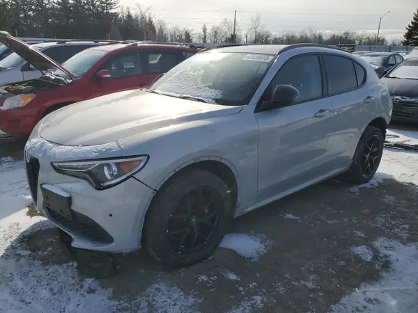 ZASPAKBN8M7D08134 2021 ALFA ROMEO STELVIO - Image 1