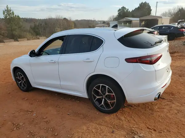 ZASPAKBN8M7D11762 2021 ALFA ROMEO STELVIO - Image 2